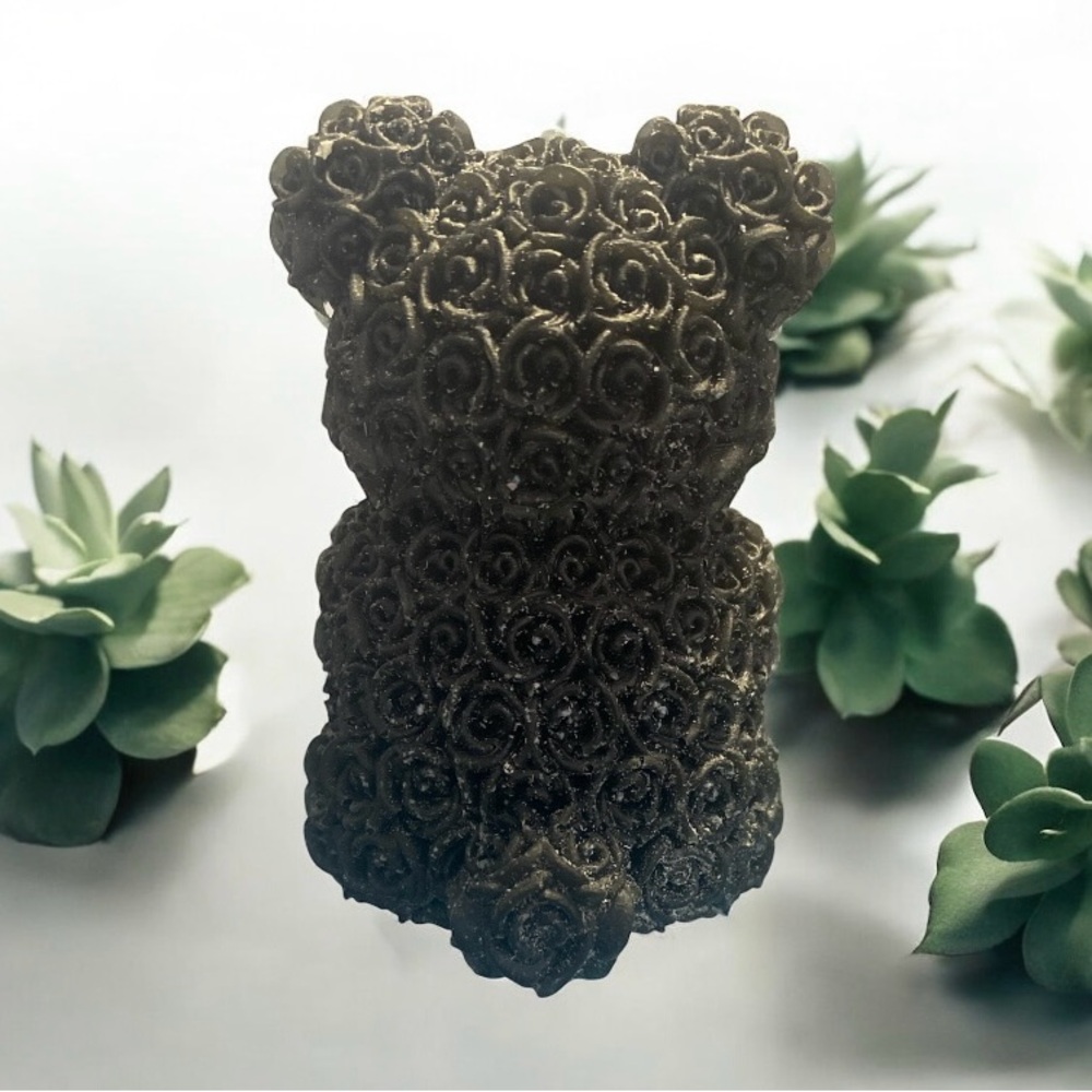 Hand Crafted Resin Rose Bear - Picture 5 of 5